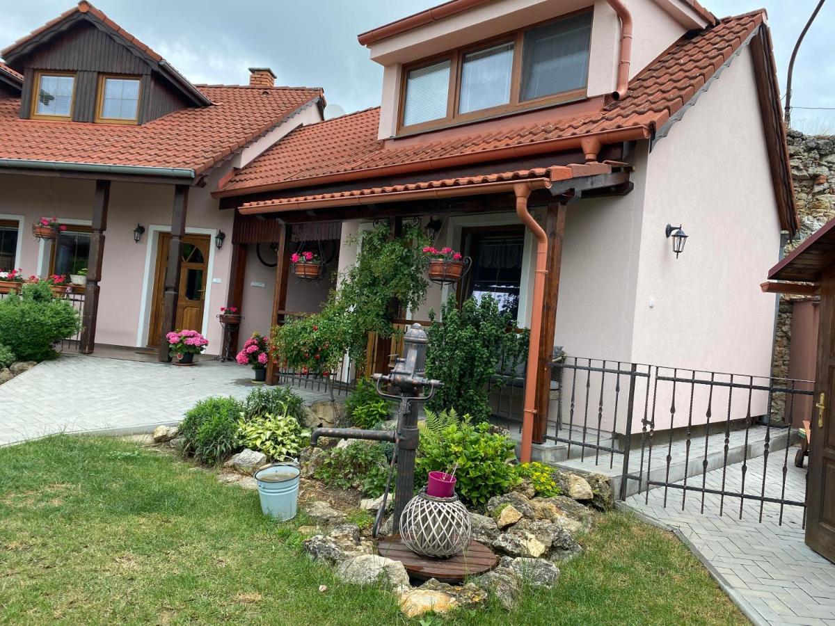 "Na Skale " Apartment In Center, Free Parking Bojnice Dış mekan fotoğraf